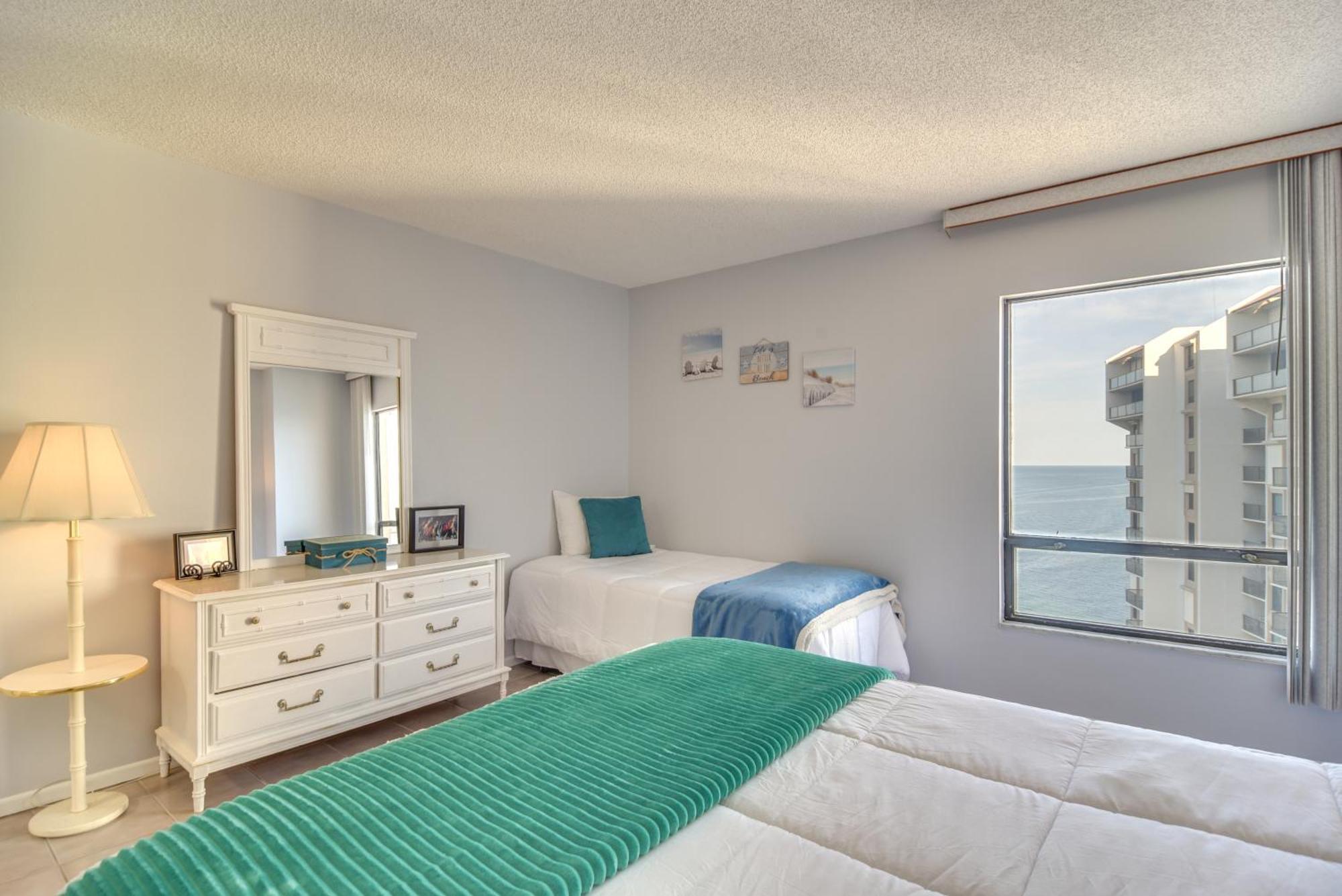 Oceanfront Condo With Balcony And Stunning Views! Clearwater Beach Eksteriør billede