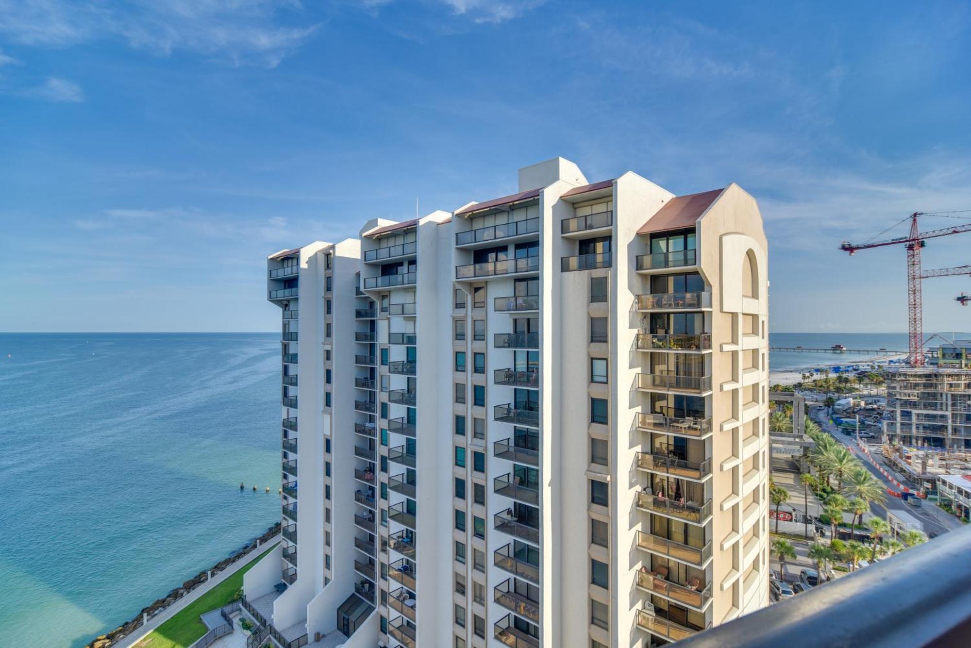 Oceanfront Condo With Balcony And Stunning Views! Clearwater Beach Eksteriør billede